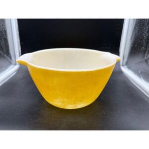Vintage Fire-King Anchor Hocking Yellow Milk Glass Mixing Bowl Cinderella Spout